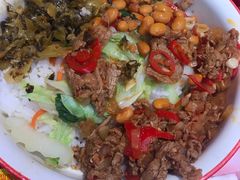 小炒黄牛肉饭-猪角·闽南猪脚饭(上梅林店)