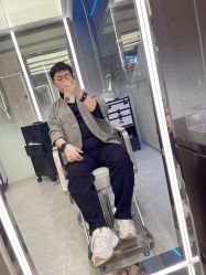 -PE SALON
