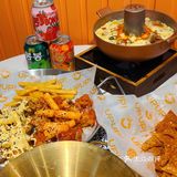 还不来一口芝士炸鸡火锅吗