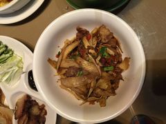 -寻钵记民菜馆·正宗常德钵子菜(滨湖路店)