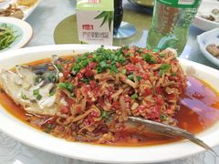 剁椒鱼头-骆驼阿三饭店(迪赛邻里店)