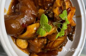 Six Large Fresh Abalone Pig's Trotters