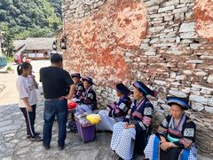 -高荡千年布依古寨旅游景区