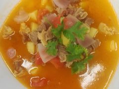 -乐禧母婴全自营月嫂(宝山店)