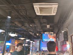 -马路牙子烧烤音乐酒馆(望京店)