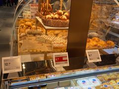 面包甜点陈列柜-盒马鲜生(双清路店)