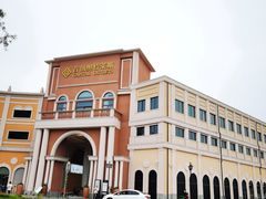 -首创奥特莱斯(西安店)