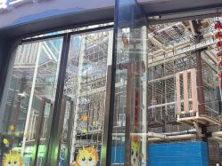 -PIPIKINGDOM皮皮王国欢乐号(欢乐海岸购物中心店)