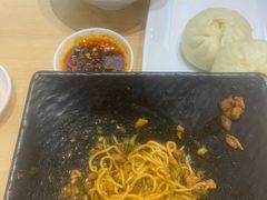 -李与白包子铺(桐梓林店)