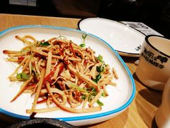 -山城外·非遗酸菜鱼(蜀都万达店)