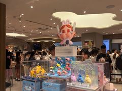 -泡泡玛特POPMART(国金街店)