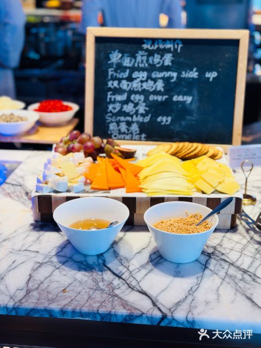 金茂君悦·食在56海鲜自助餐厅ON56图片