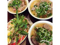 -鸿记越南牛鸡粉