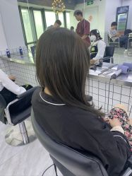 -宫铭烫发染发接发店