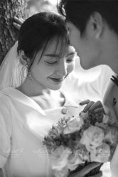 -易摄影婚纱摄影工作室