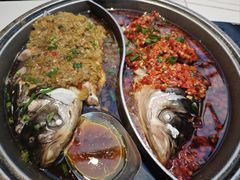 -阿瓦山寨·湘菜现炒·剁椒鱼头王(咸阳总店)