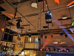 -临界音乐酒馆·小龙虾·江湖菜(华熙LIVE·鱼洞店)