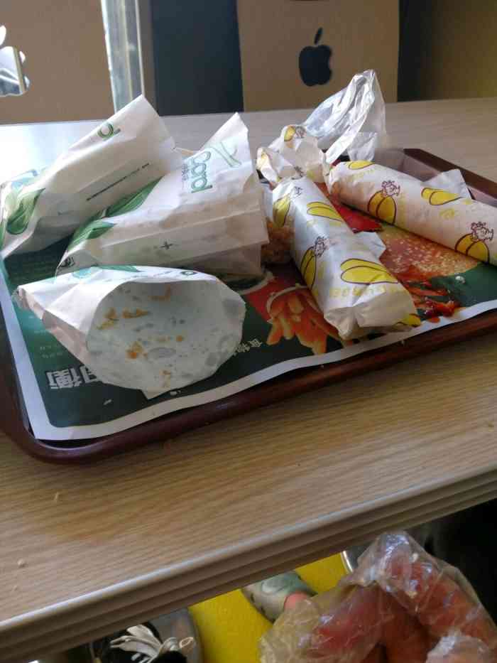 花# #板烧堡# #手扒鸡# #香鸡卷# #牛肉堡# #骨肉相连# #飞碟牛肉酥