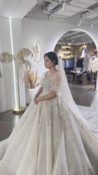 -艾米丽婚纱礼服