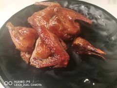 脆皮乳鸽-新大咀港式茶餐厅(宝山万达店)