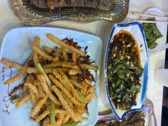 -霄汉牛三鲜湖北砂锅菜(万松园2店)