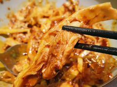 敲糖棒棒鸡-辛香汇·现炒川菜(淮海路百盛店)