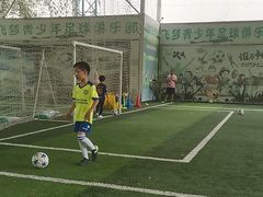 -飞梦少儿足球培训(塘桥校区)