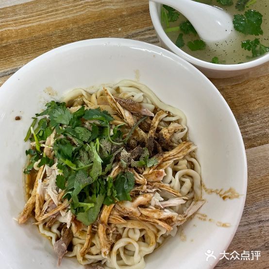 老姆鸡汤手擀面(松园店)