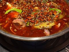 -小饕荟雅安贡椒鱼鲜馆(广福桥店)