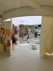 -SALON DE VANHADA