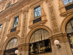 -文艺复兴百货(米兰大教堂广场店)