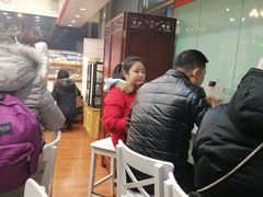 等位区-新侨三宝乐面包店(崇文门店)