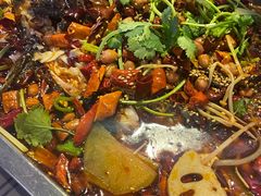 马路牙子特色烤鱼-马路牙子地桌烤肉(工体店)
