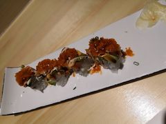 皇家牛油果卷-小句号·精致料理(江南环球港店)