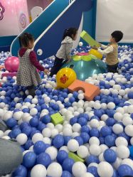 -孩子王童乐园(鹏瑞利青羊广场店)