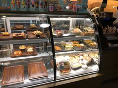 面包甜点陈列柜-星巴克(北京复兴路店)