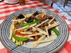 花生苗炒牛柳-龙桥私厨·姜花菊花过桥鱼·顺德菜(容桂店)