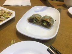 葱饼卷牛肉-台北楚楚园馅饼粥(虹桥南丰城店)