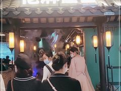 -佬麻雀·新湘菜(东方宝泰店)