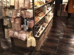 -酷乐潮玩(金桥国际店)