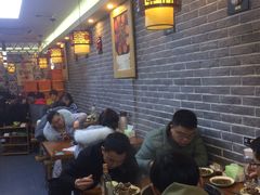 等位区-曹丞相·地锅鸡·地锅鱼(武林店)