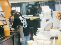 -浦江城市生活广场(江月路店)