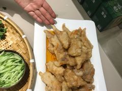 -老码头黑皮肘子锅包肉(赣水路店)