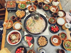 -贵厨酸汤牛肉(花果园国际中心店)