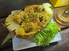 -Green Tree Rest. & Pub