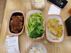 -瑞霖·隆江猪脚饭