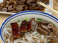 -香辉食馆(新兴路店)