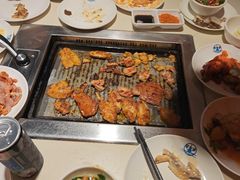 -爱客得牛排海鲜烤肉·火锅自助(春熙路黑金好店)