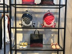 -MCM(比斯特上海购物村店)