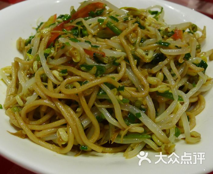 绿豆芽拌莜面26元